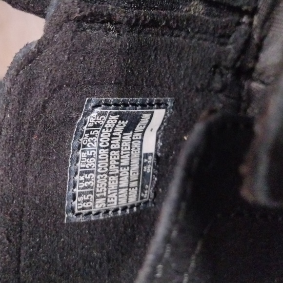 Skechers black suede ankle boots. Size 6.5 - Picture 10 of 14